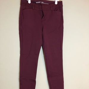 Maroon Old Navy skinny pants